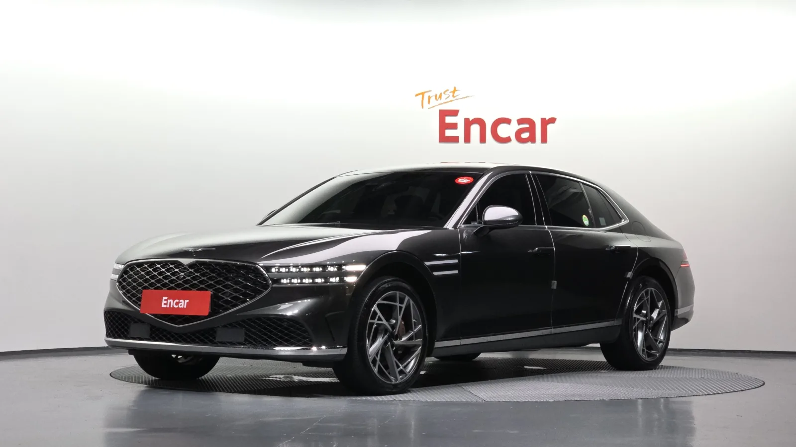 2023 Genesis G90