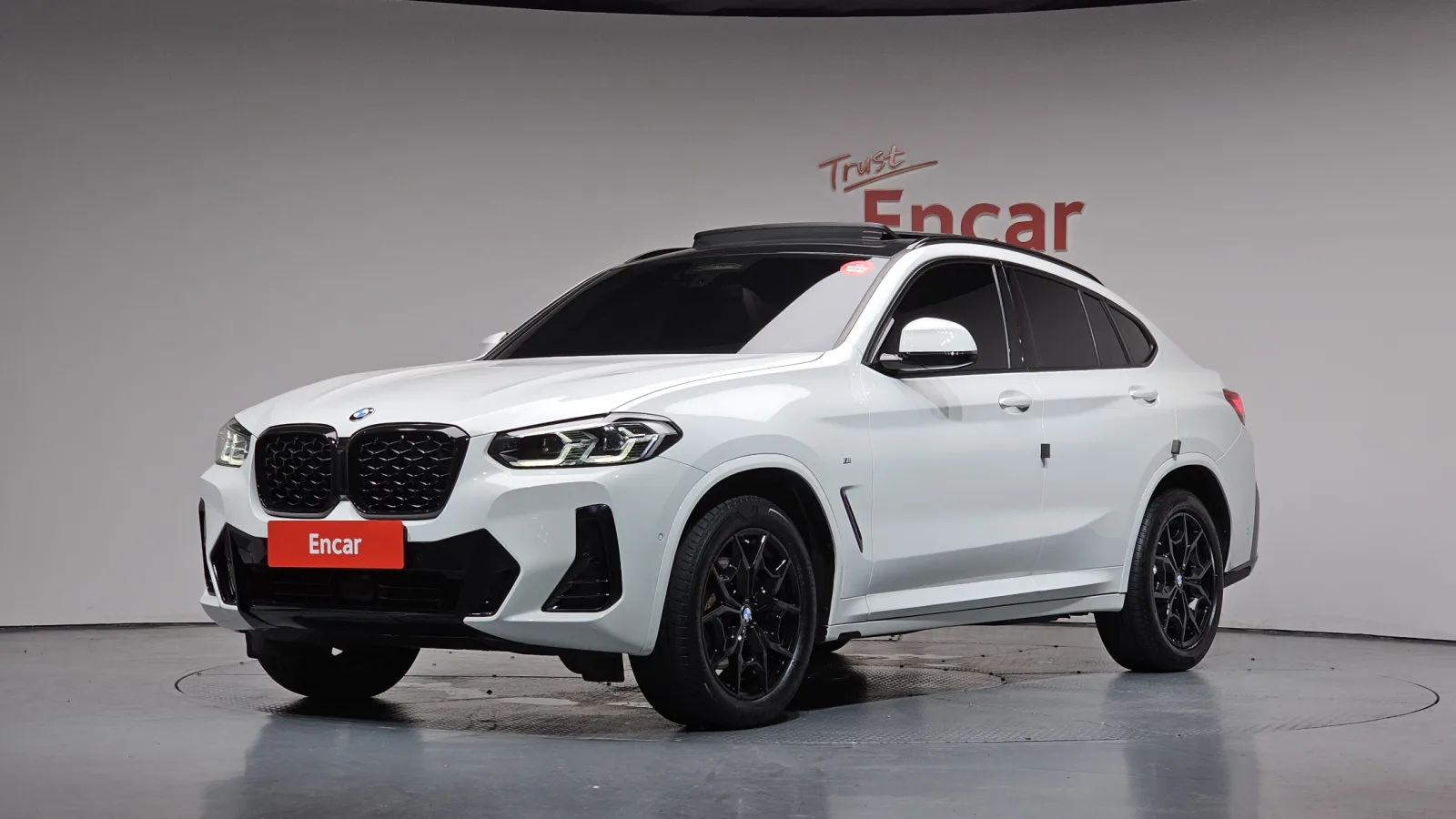 2022 BMW X4