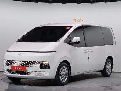 2025 Hyundai Staria
