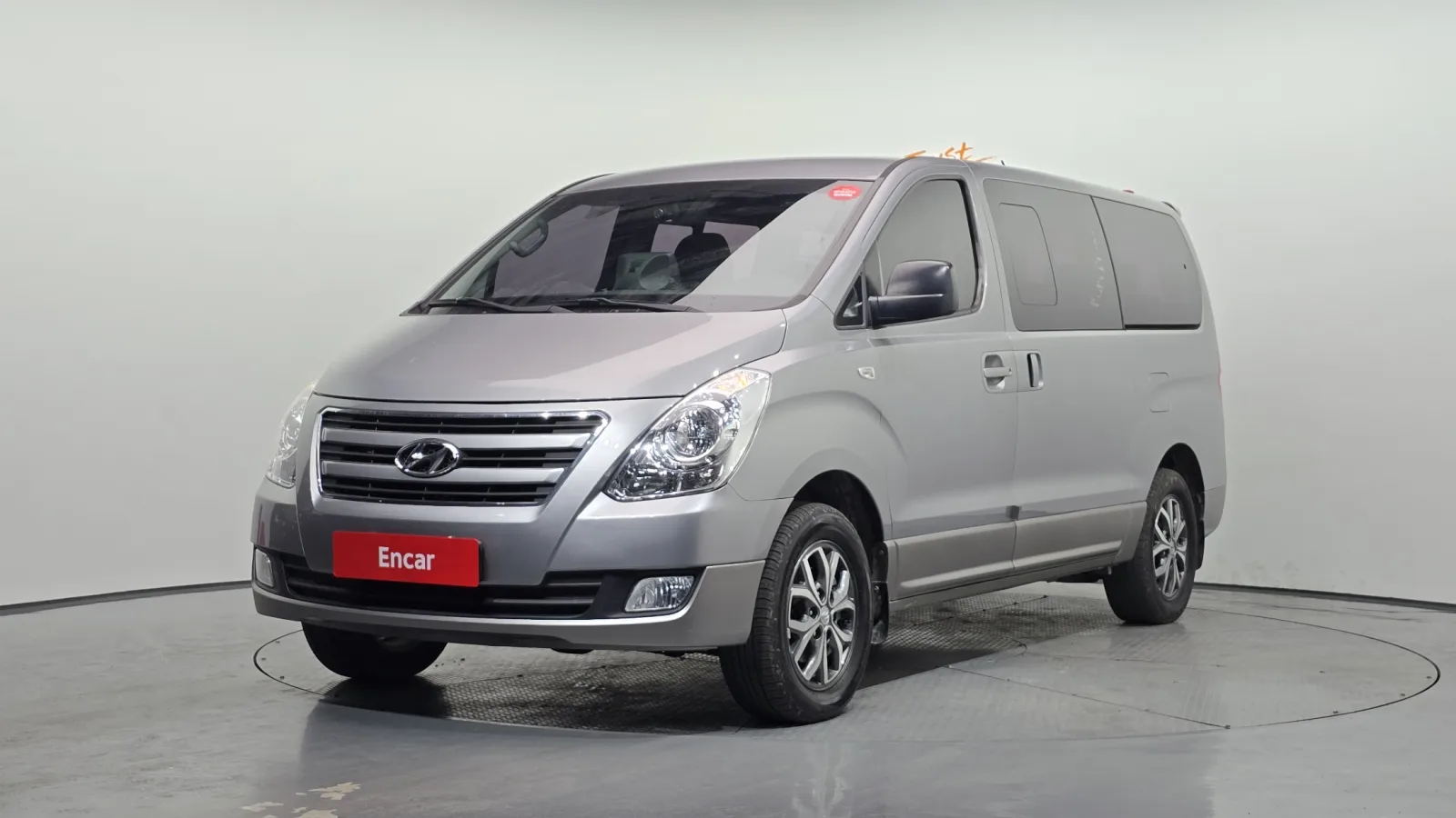 2016 Hyundai Starex