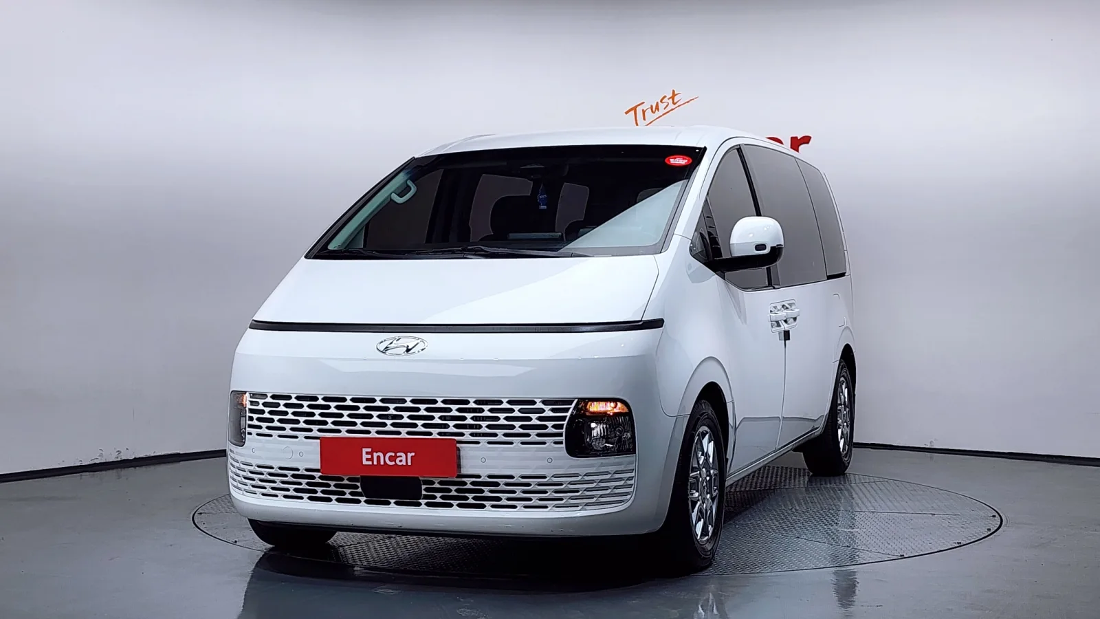 2023 Hyundai Staria