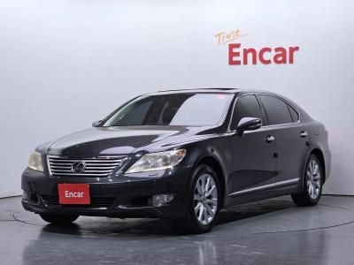 2011 Lexus LS