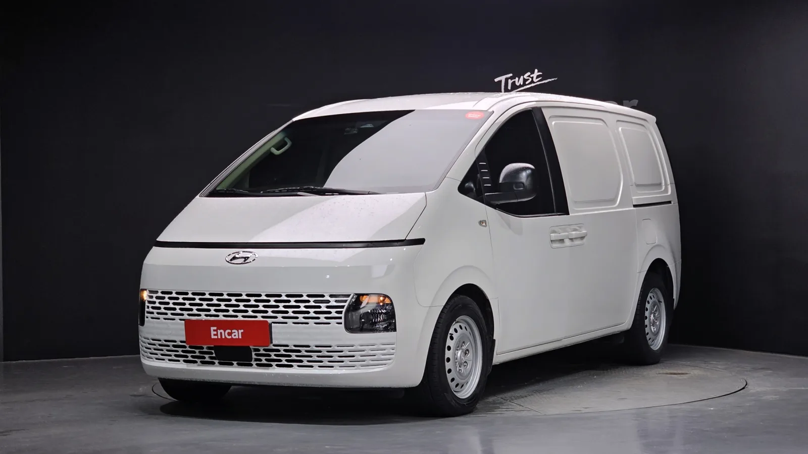 2023 Hyundai Staria