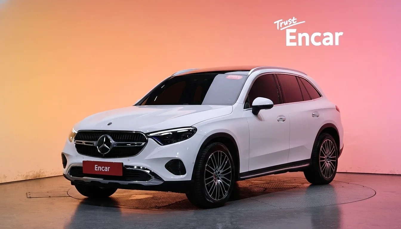 2025 Mercedes-Benz GLC-Class
