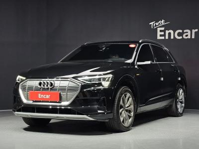 2022 Audi e-tron