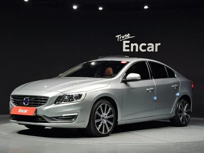 2017 Volvo S60