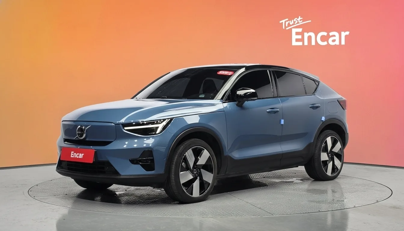 2022 Volvo C40