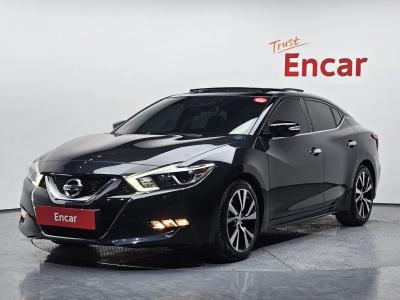 2017 Nissan Maxima