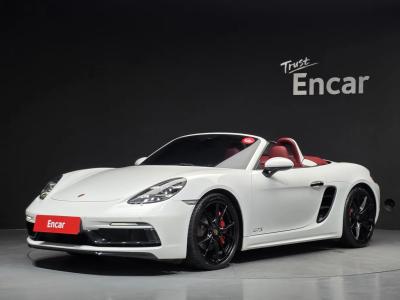 2020 Porsche 718