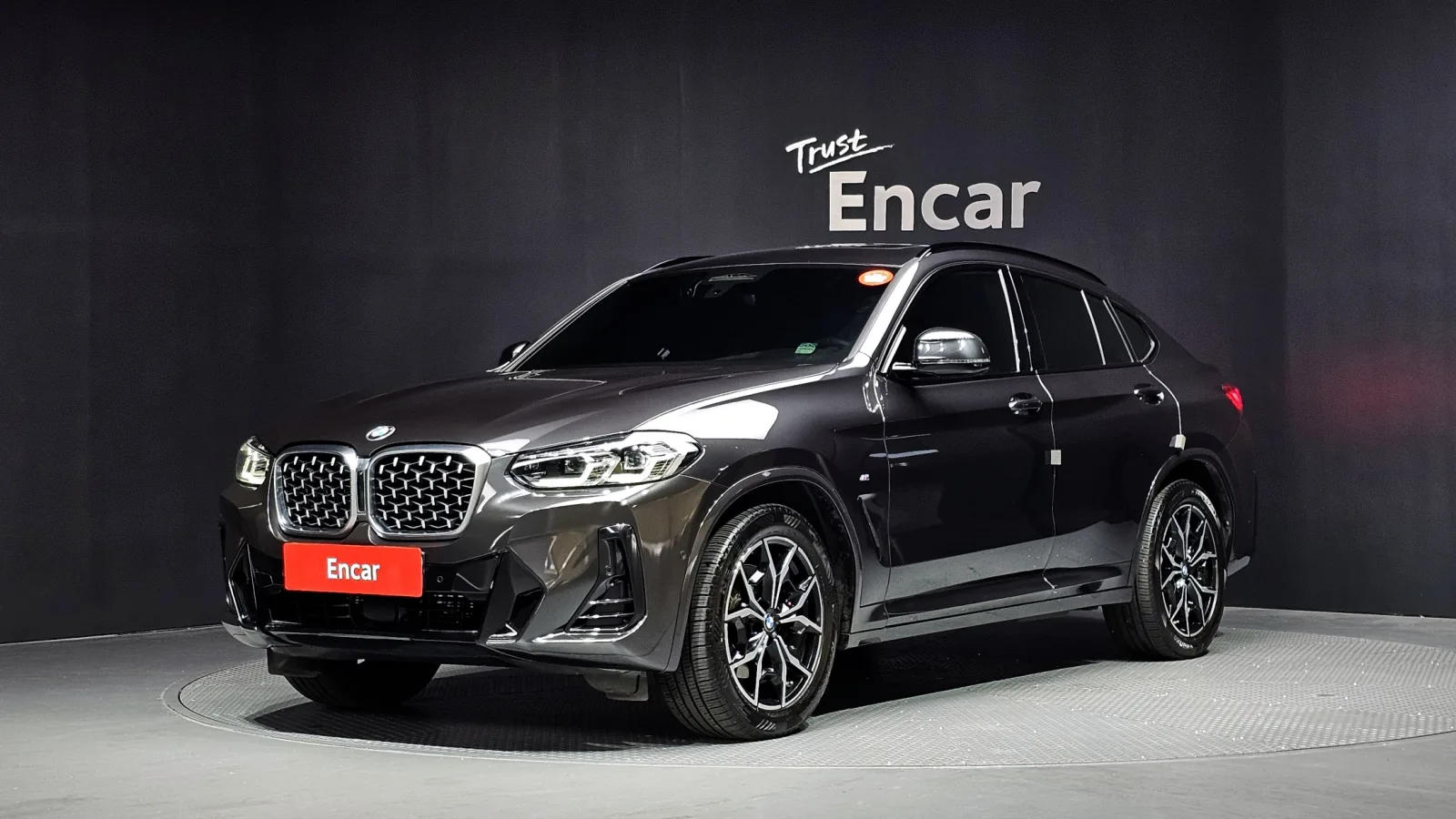 2022 BMW X4