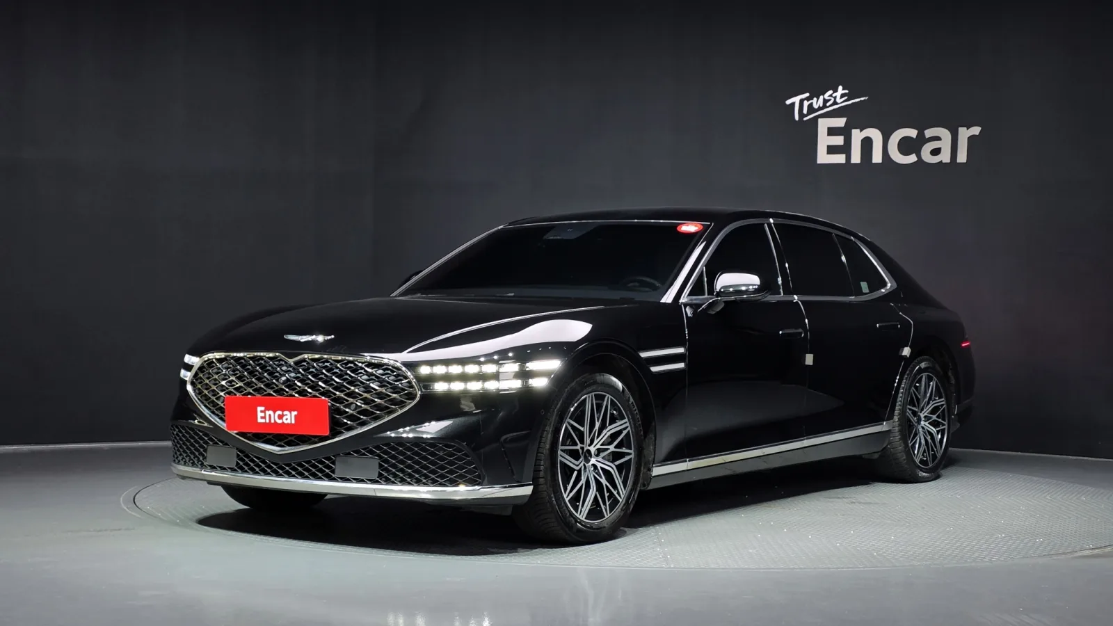 2023 Genesis G90