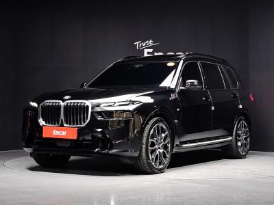 2025 BMW X7