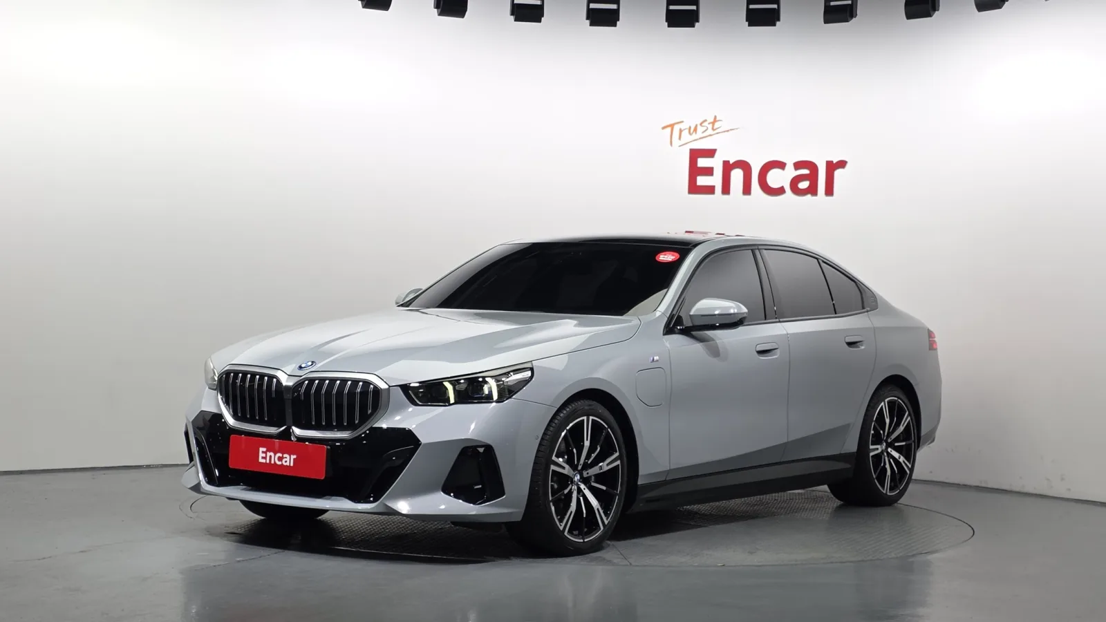 2025 BMW 5-Series