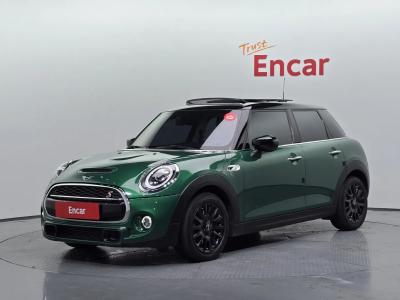 2020 MINI Cooper