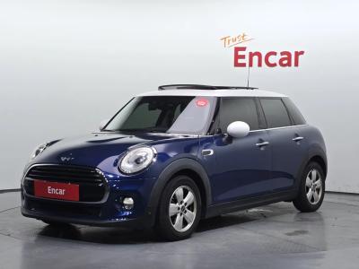 2018 MINI Cooper