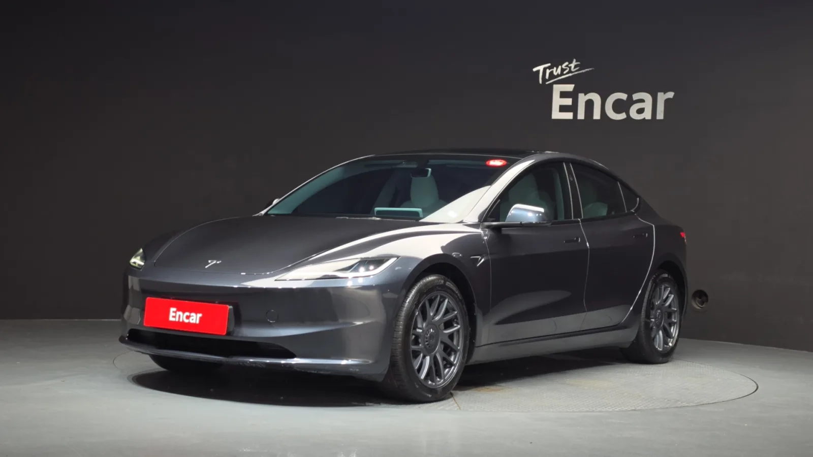 Tesla Model 3 2025
