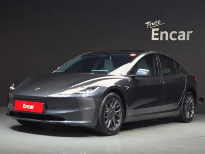 Tesla Model 3 2025