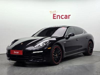 2014 Porsche Panamera