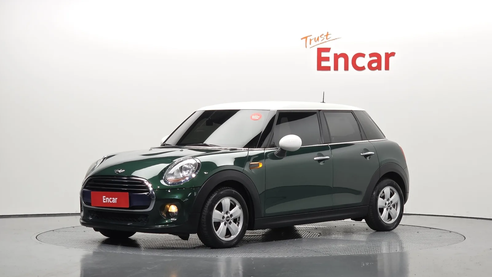 2017 MINI Cooper