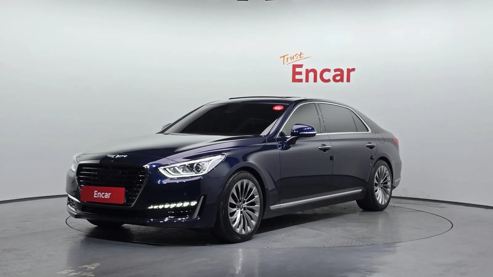 2018 Genesis EQ900