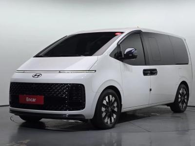 2025 Hyundai Staria