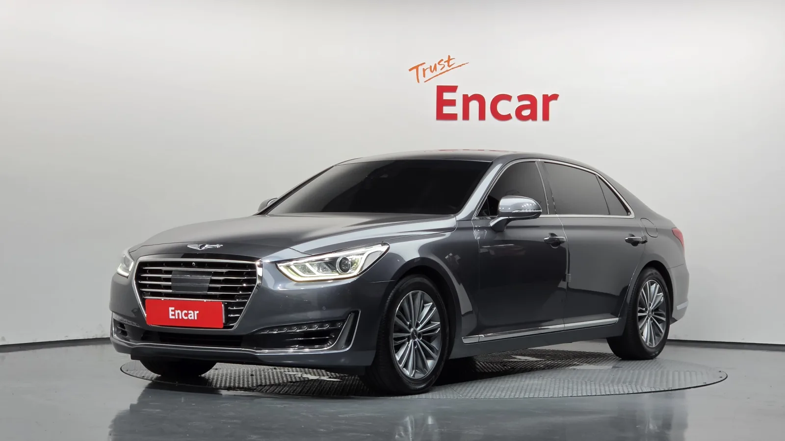 2016 Genesis EQ900