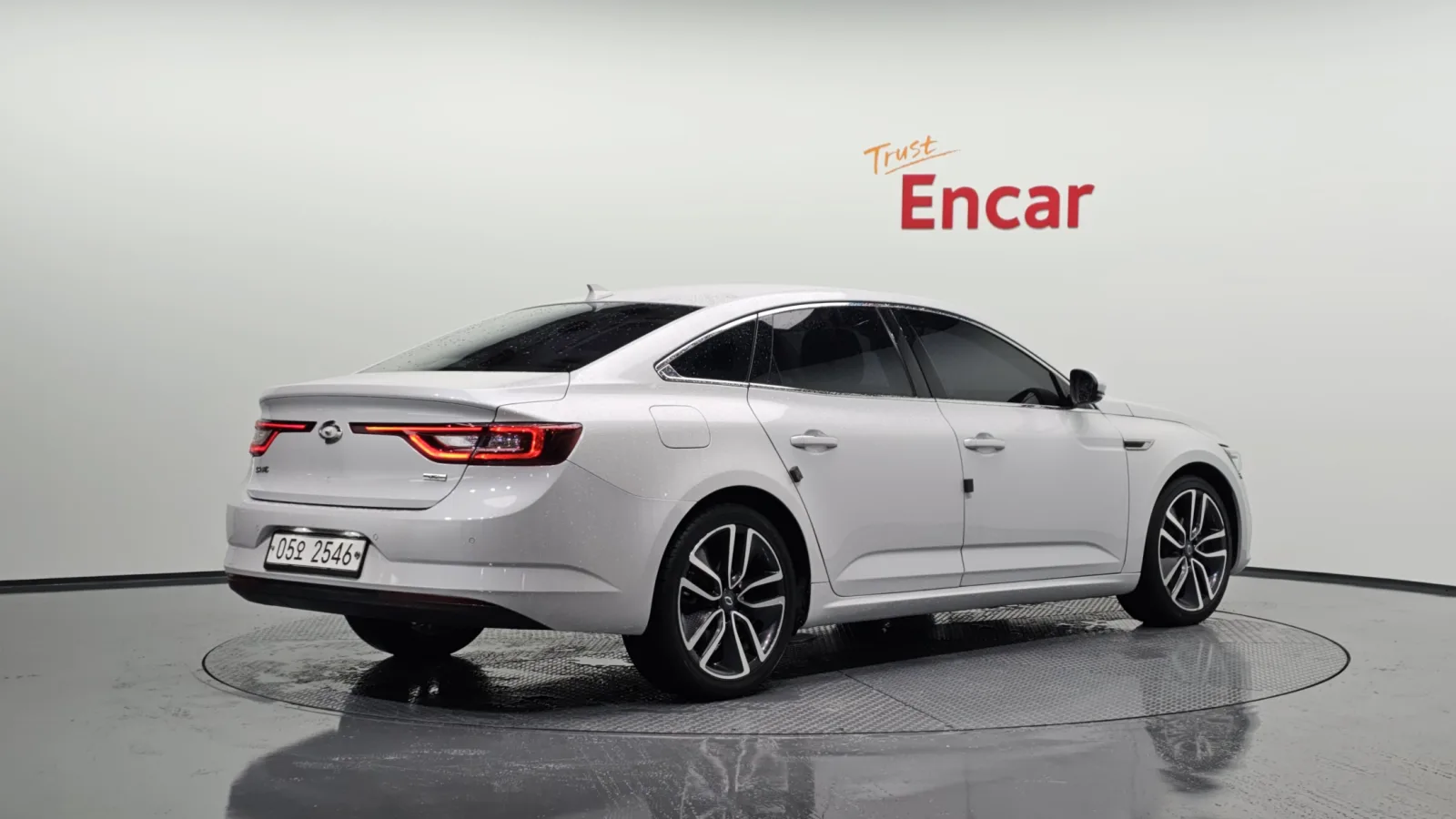 2017 Renault Korea SM6