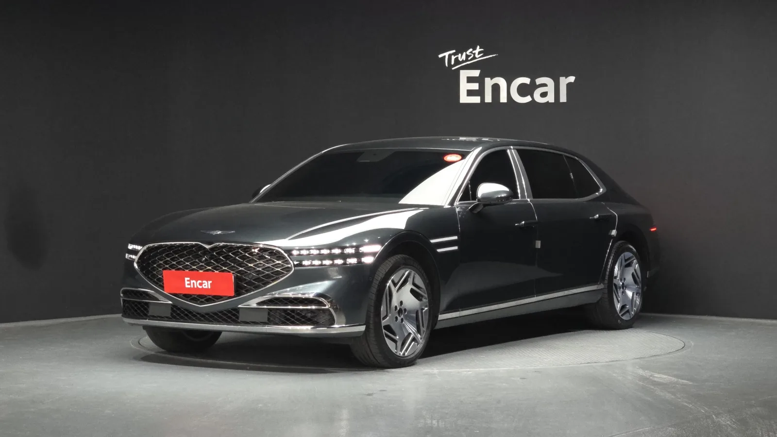 2024 Genesis G90