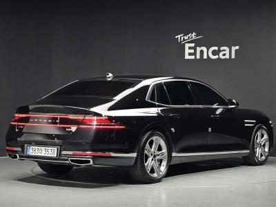 2023 Genesis G90