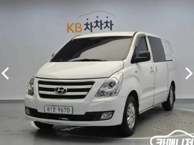 2016 Hyundai Starex