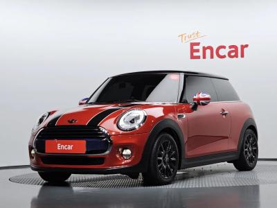2017 MINI Cooper