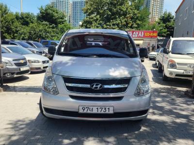 2010 Hyundai Starex