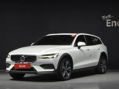 2021 Volvo V60
