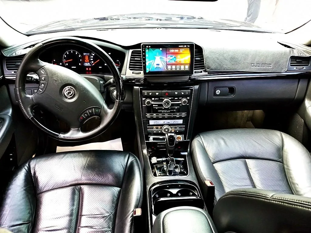 2010 Kia OPIRUS