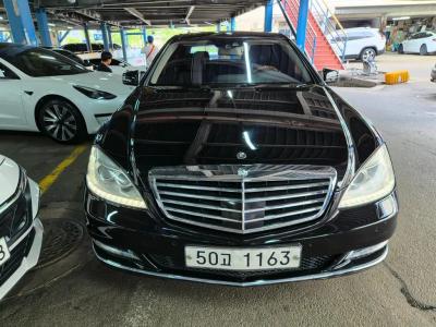 2011 Mercedes-Benz S-Class