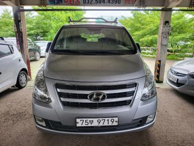 2017 Hyundai Starex