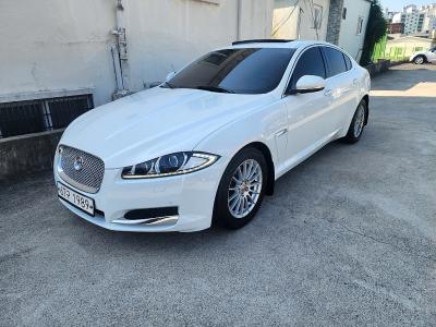 2014 Jaguar XF