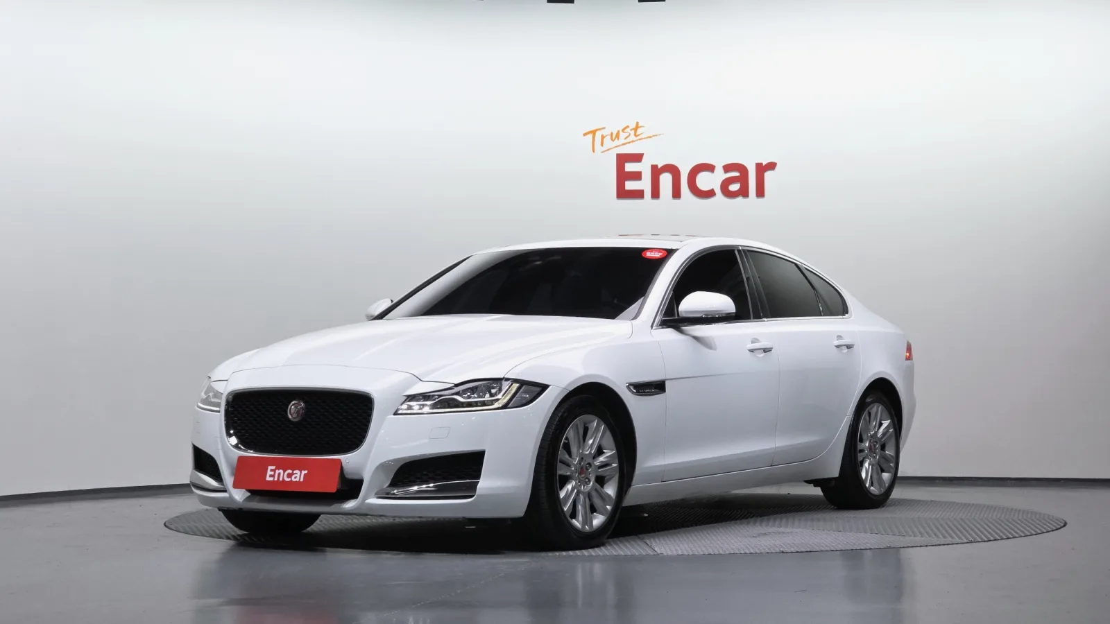 2018 Jaguar XF