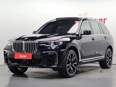 2022 BMW X7