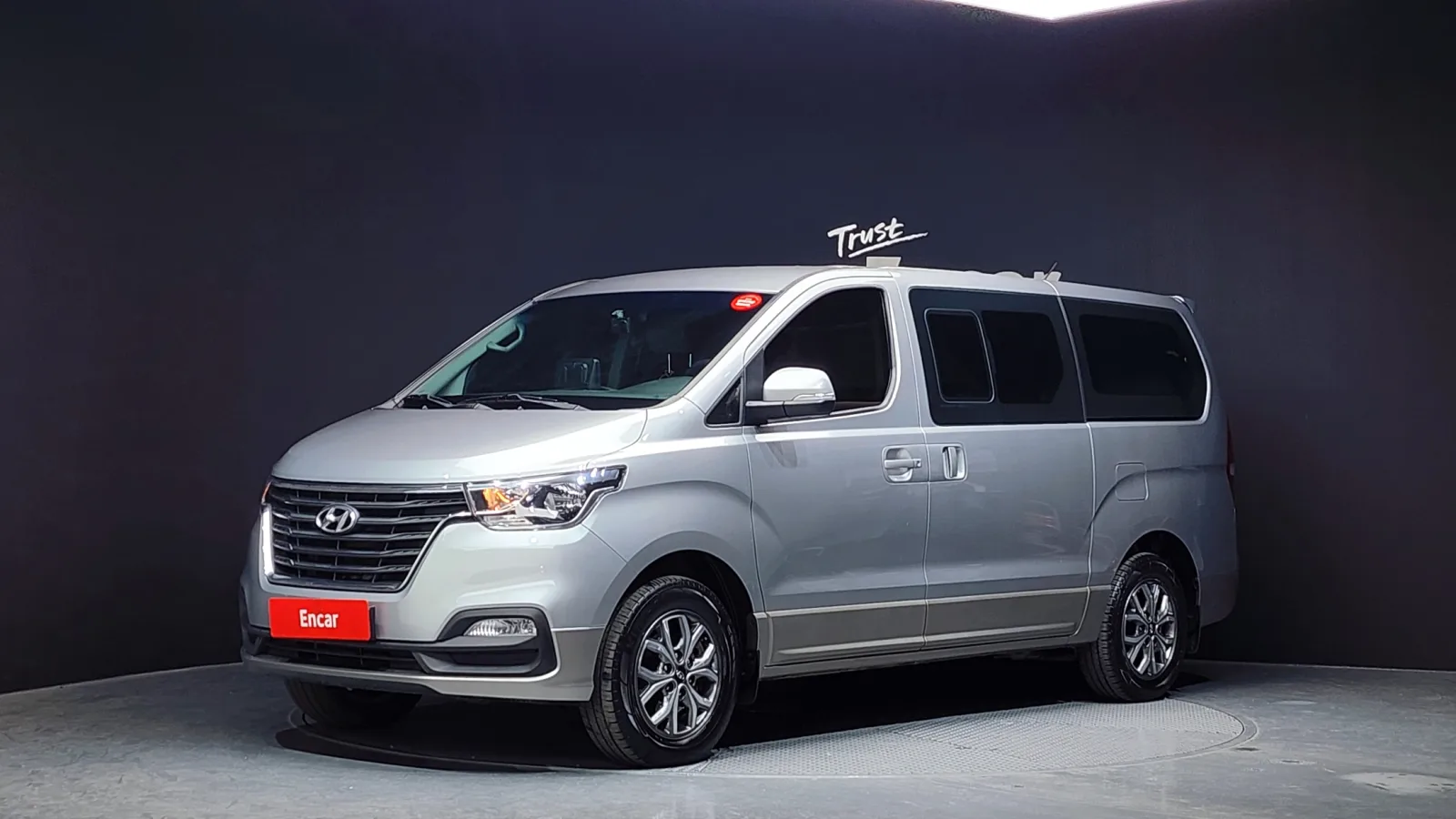 2020 Hyundai Starex