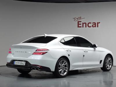 2022 Genesis G70