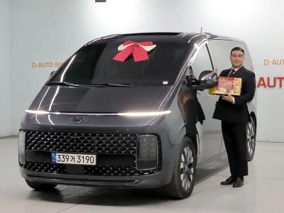 2022 Hyundai Staria