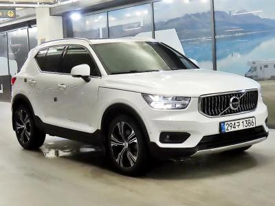 2022 Volvo XC40