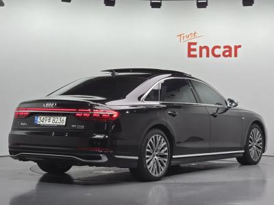 2022 Audi A8