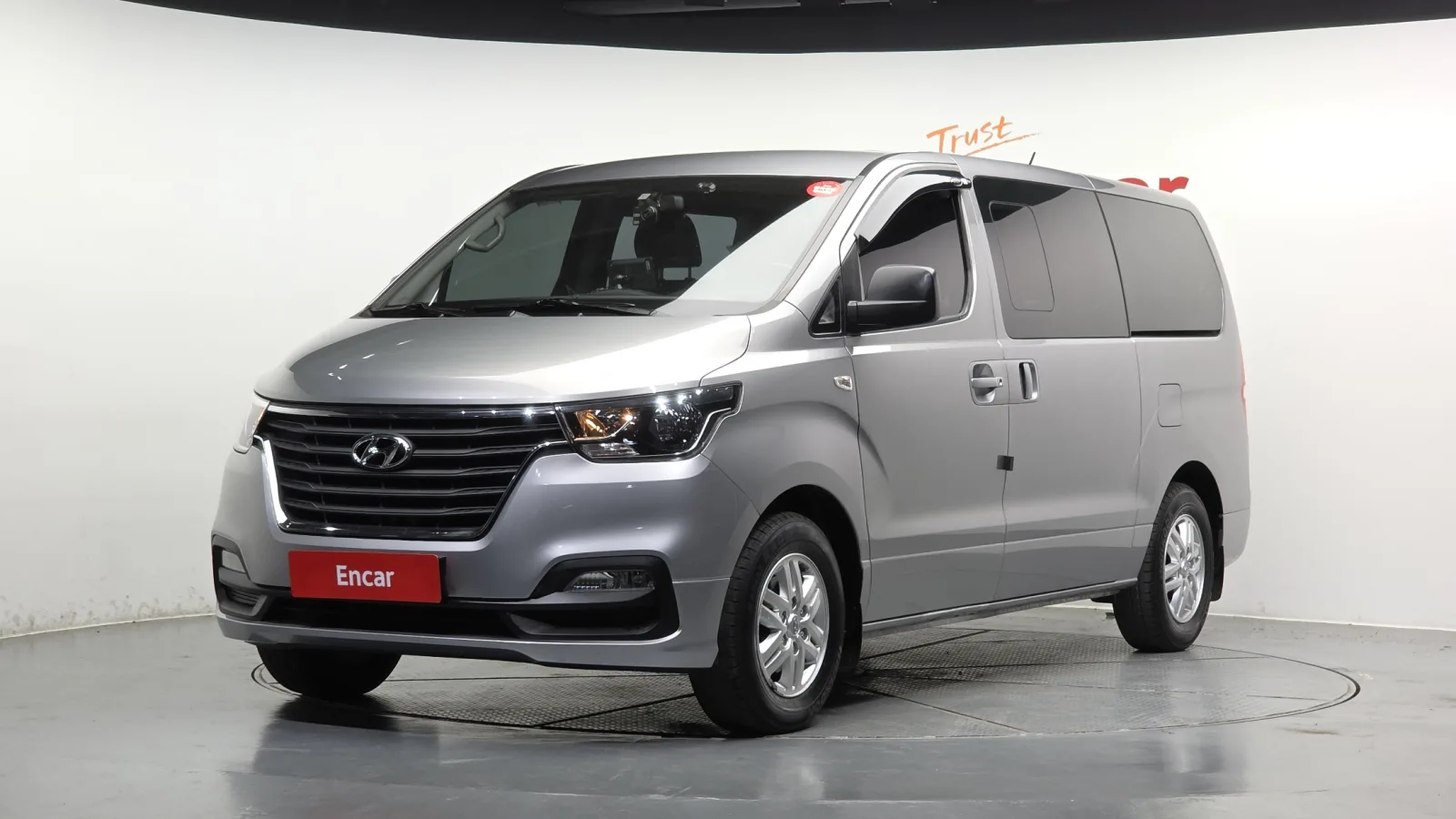 2019 Hyundai Starex