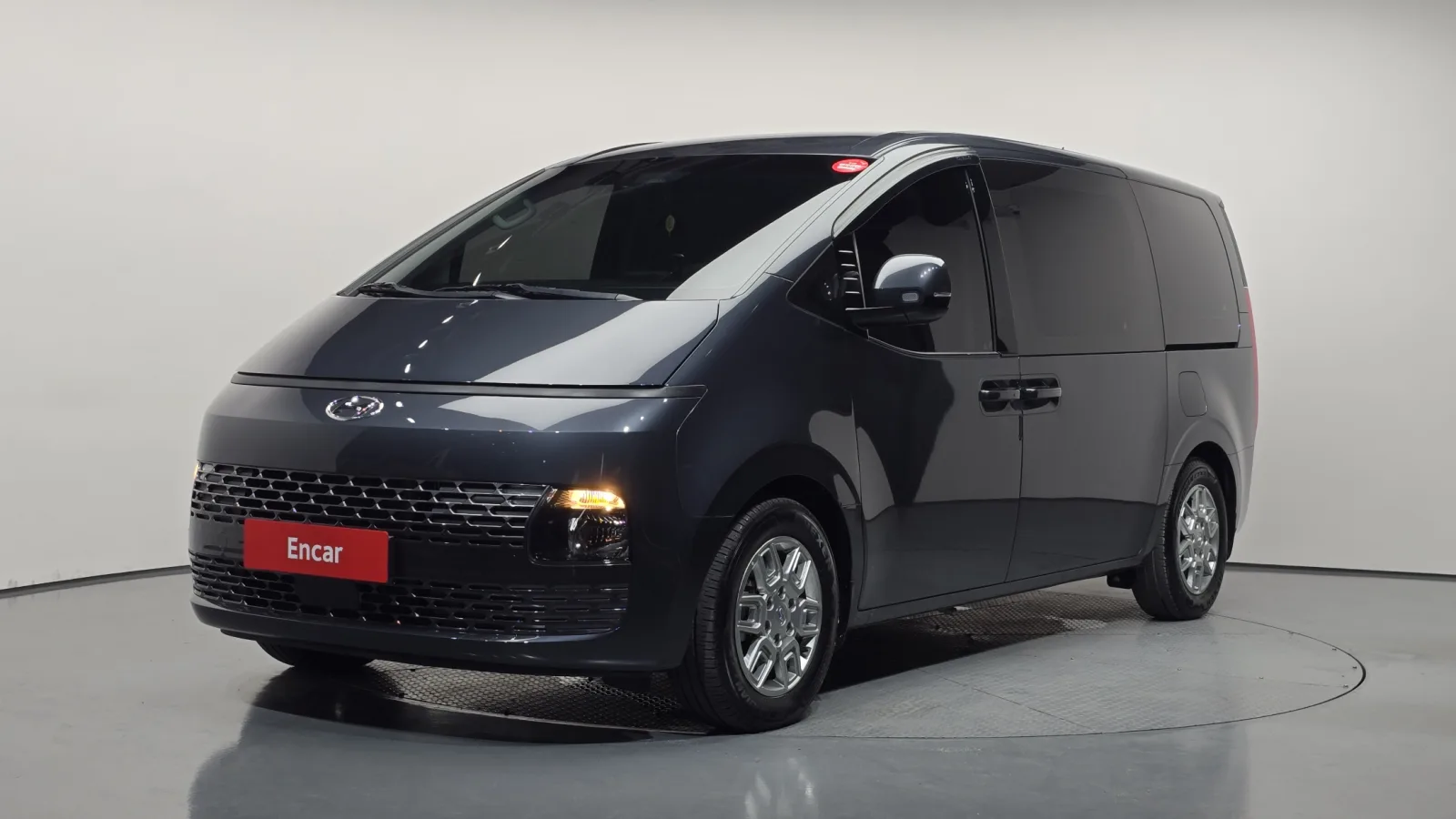 2023 Hyundai Staria