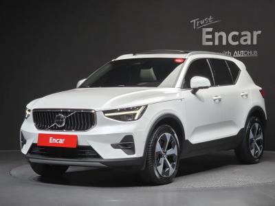 2024 Volvo XC40