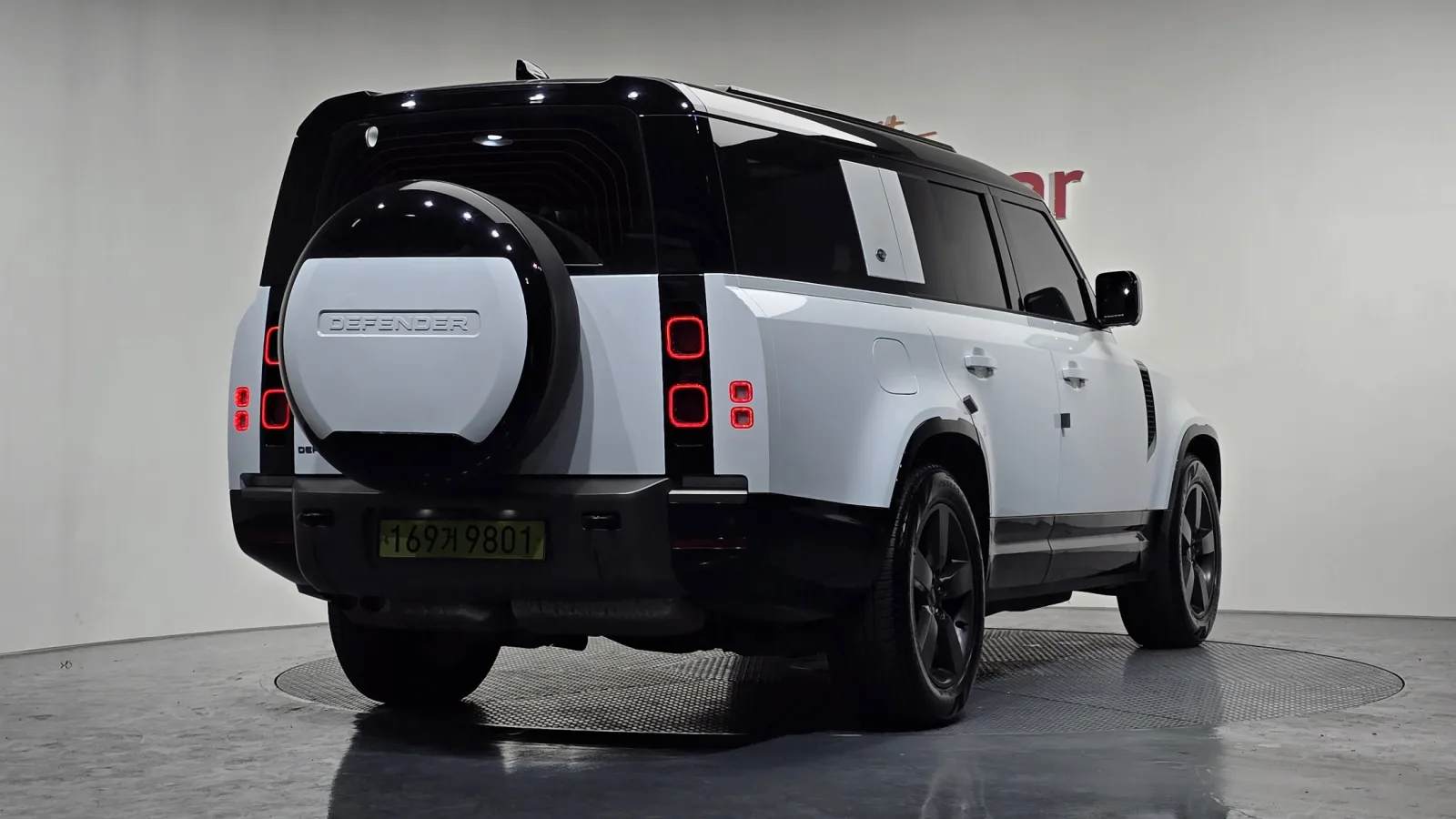 2024 Land Rover Defender