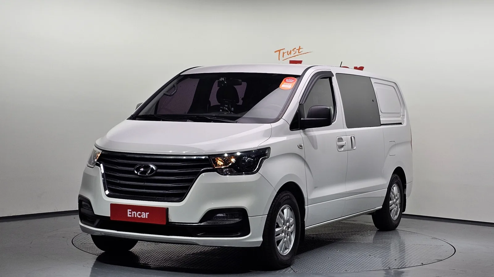 2020 Hyundai Starex