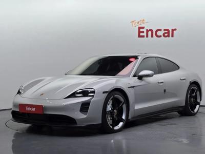 2022 Porsche Taycan